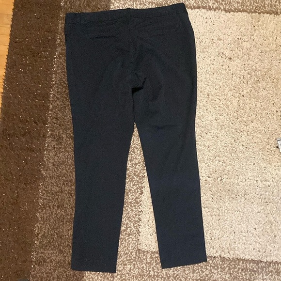 Old Navy Black Slim Fit Pixie Side Panel Maternity Trousers - Picture 5 of 9